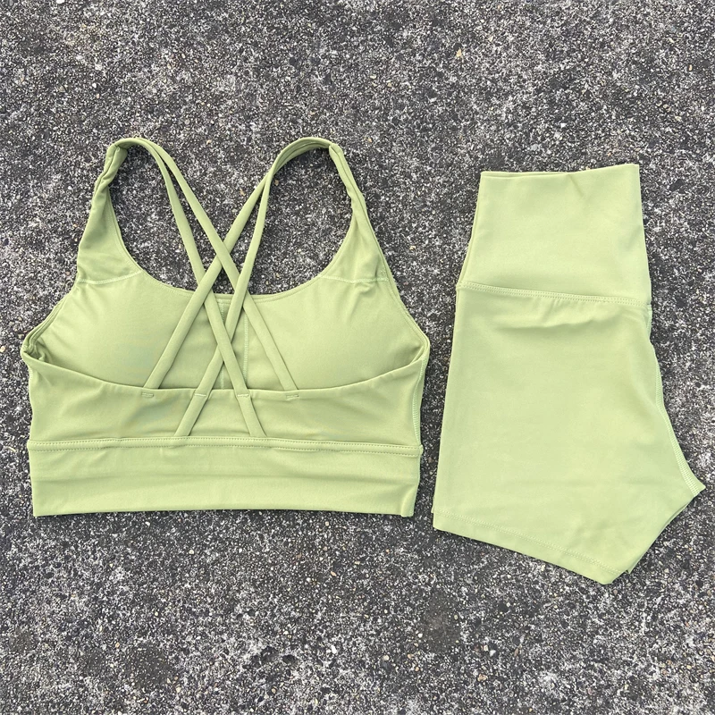 Women's 2-Piece Yoga and Fitness Outfit - Cross Straps Bra & High Waist Shorts