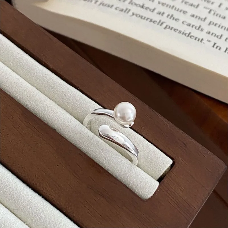 Silver Color Exquisite French Imitation Pearl Ring for Women Simple Fashion Adjustable Ring Party Jewelry Gifts