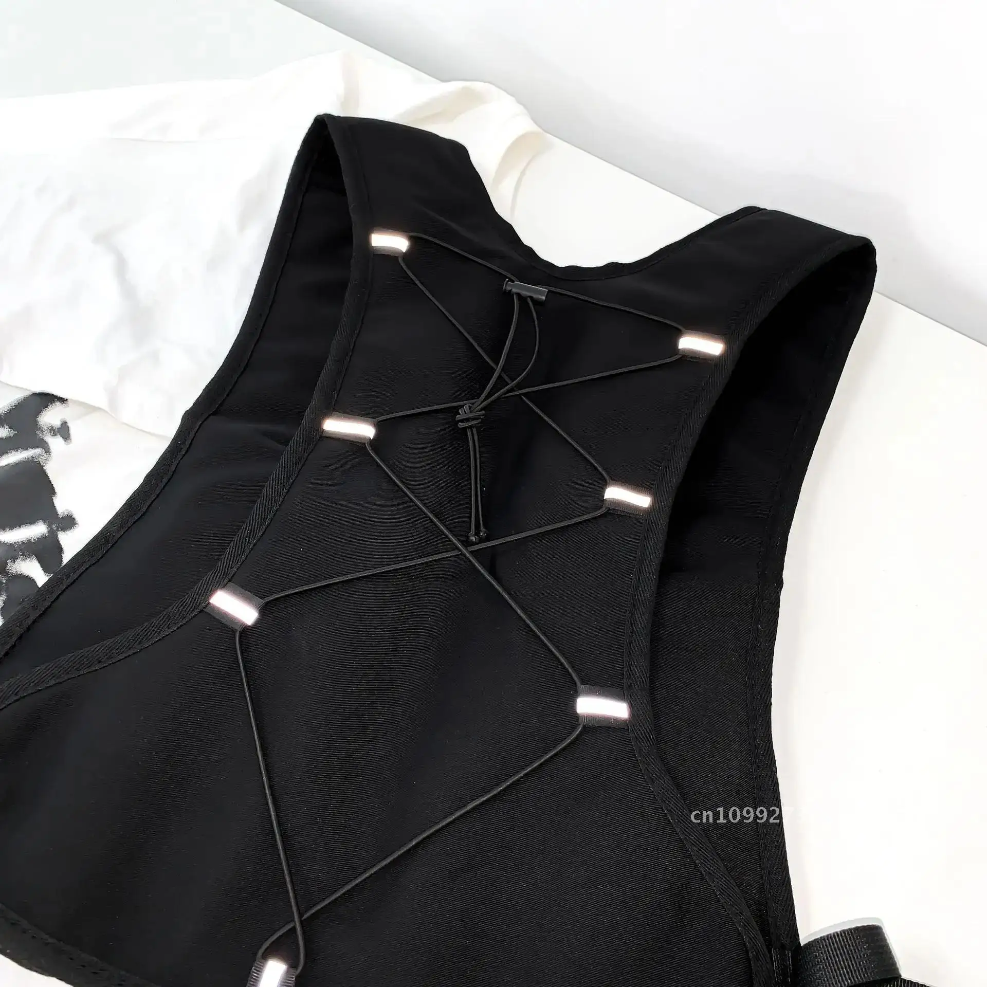 Functional Style Tactical Vest Men Outdoor Women Hiking Camping Tactical Street Vests Climbing Tank Couple Matching Fashion Top