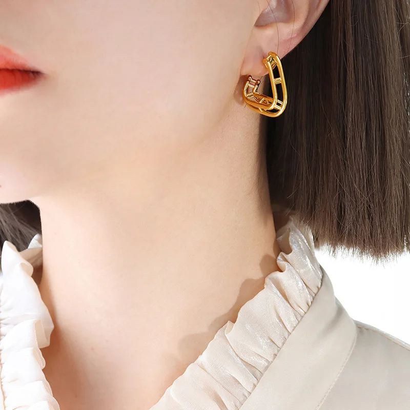 

Personality Hollow out Triangle Earrings Women's 2023 New Special-Interest Design Brass High-Grade Temperament Ear Studs