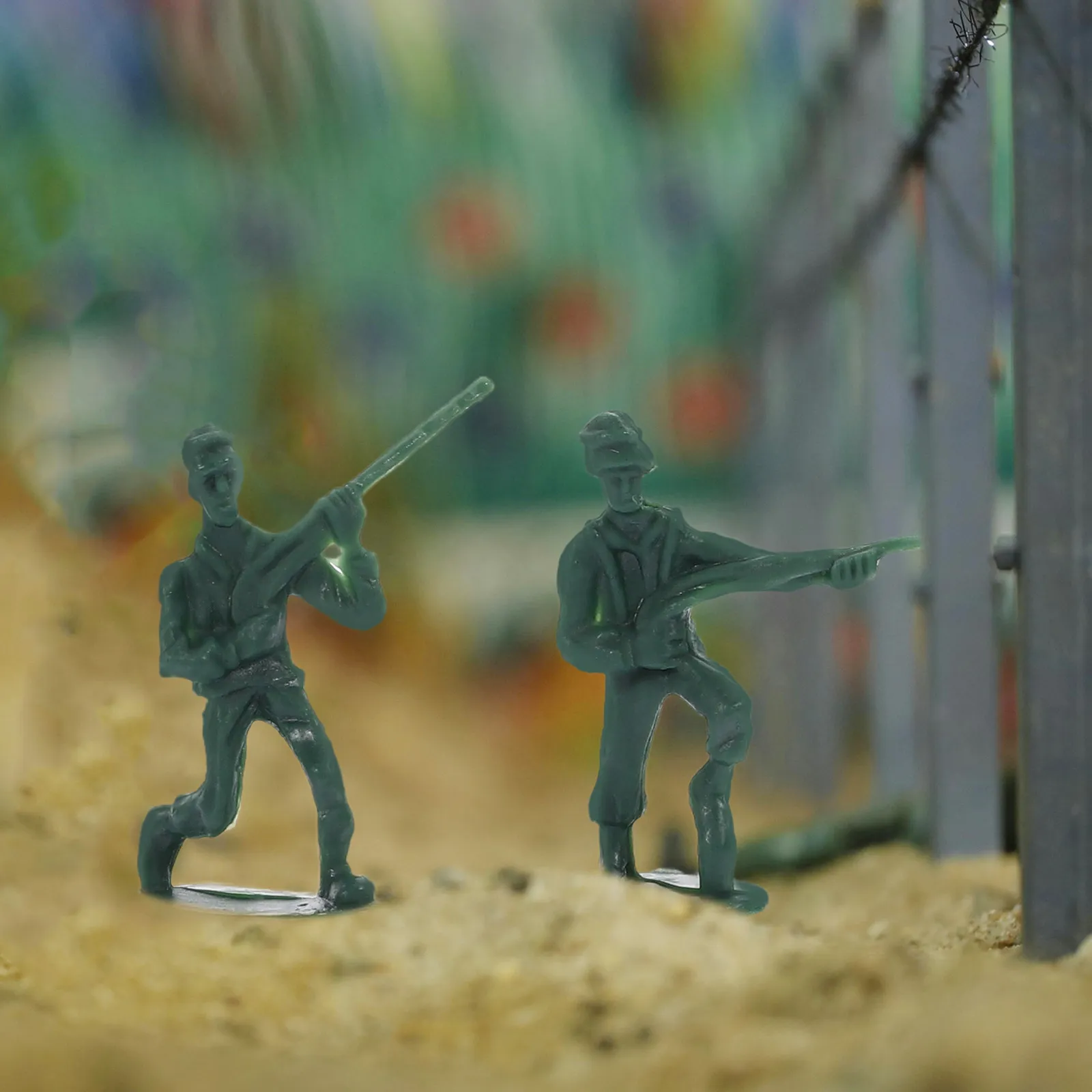 100Pcs 미니어처 군인 피규어 풍경 장식 및 학교 프로젝트를 위한 튼튼한 플라스틱 실내외 미니 군인 모델