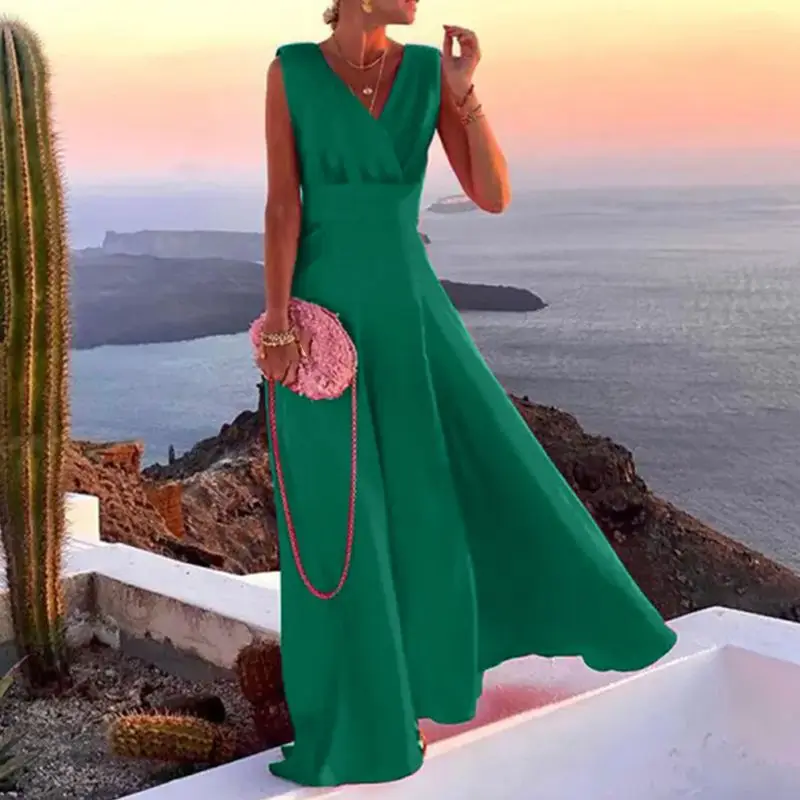 Sleeveless Party Maxi Long Dress for Women. This dress is a fashionable choice for special occasions, featuring a sleeveless design and elegant styling. 