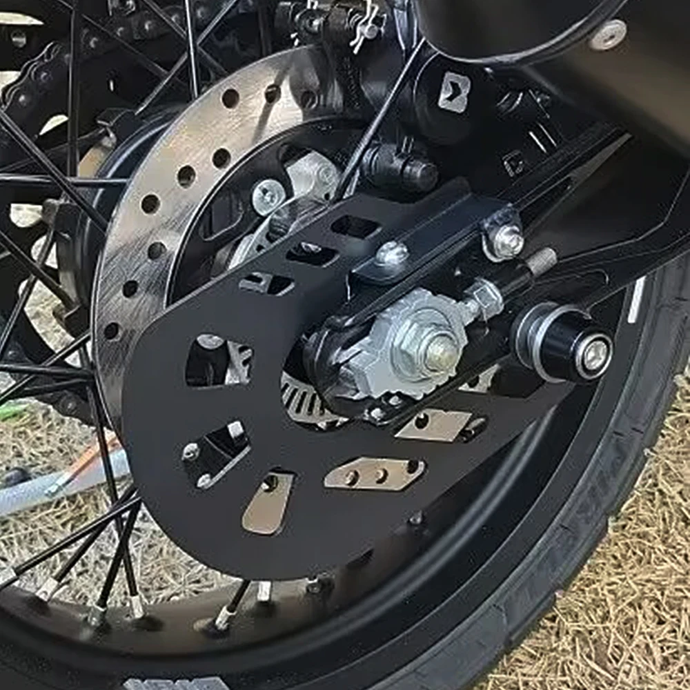 

2024 FOR Husqvarna SVARTPILEN 401 VITPILEN 401 2017 2018 2019 2020 2021-2023 Rear Brake Disc Guard Cover Protector Motorcycle