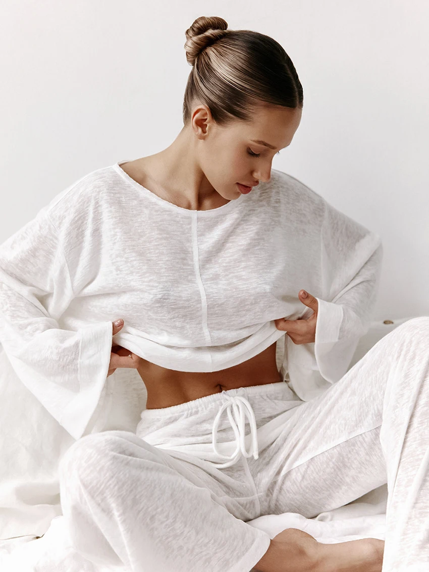 Marthaqiqi New 2023 Winter Ladies Pajamas Suit O-Neck Sleepwear Long Sleeve Nightwear Wide Leg Pants Causal Home Clothes Women'S