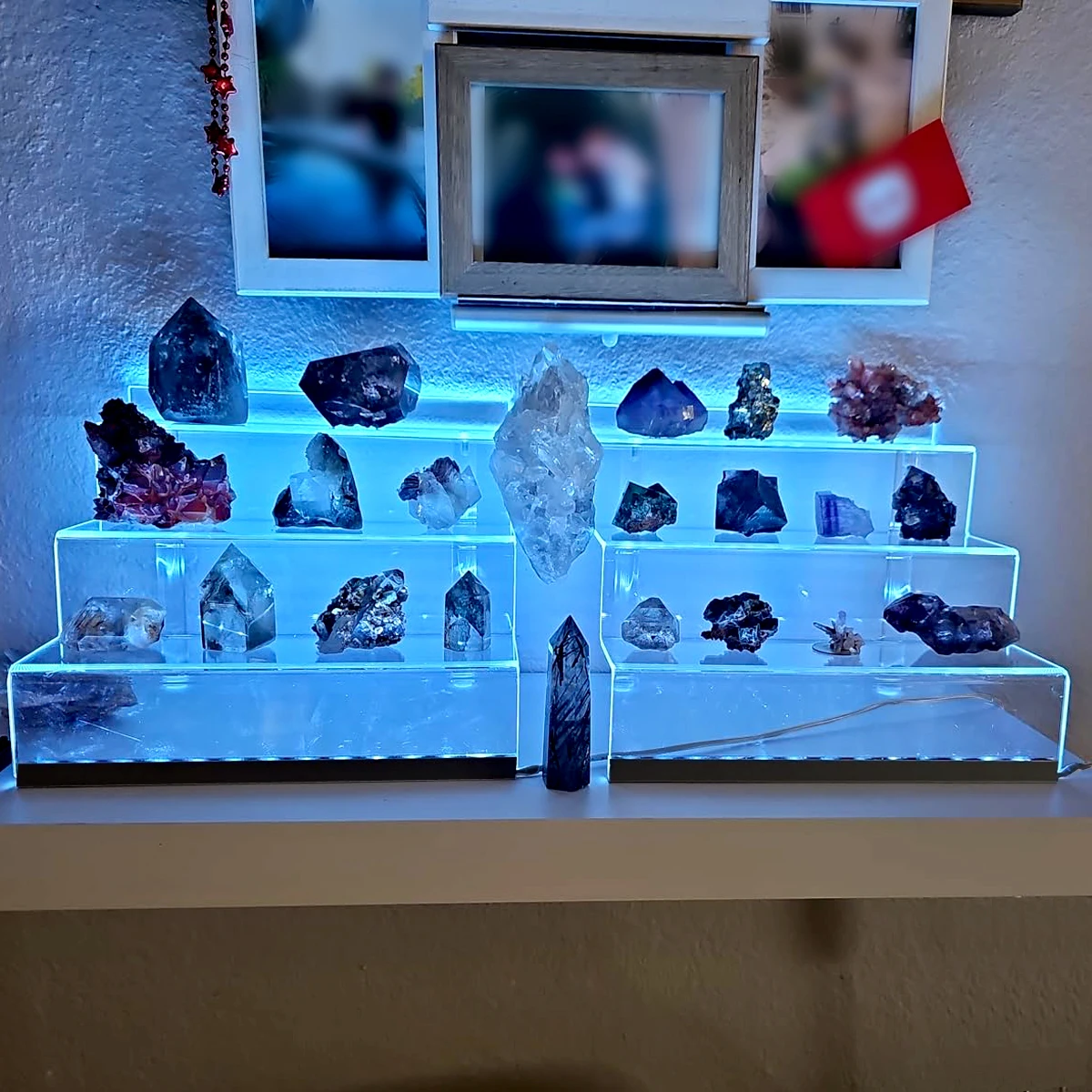 Acrylic Display Rack with LED Lights 3 Tier Nail Polish Perfume Rack and Display Ladder Rack Figures Stand Clear Cupcake Rise