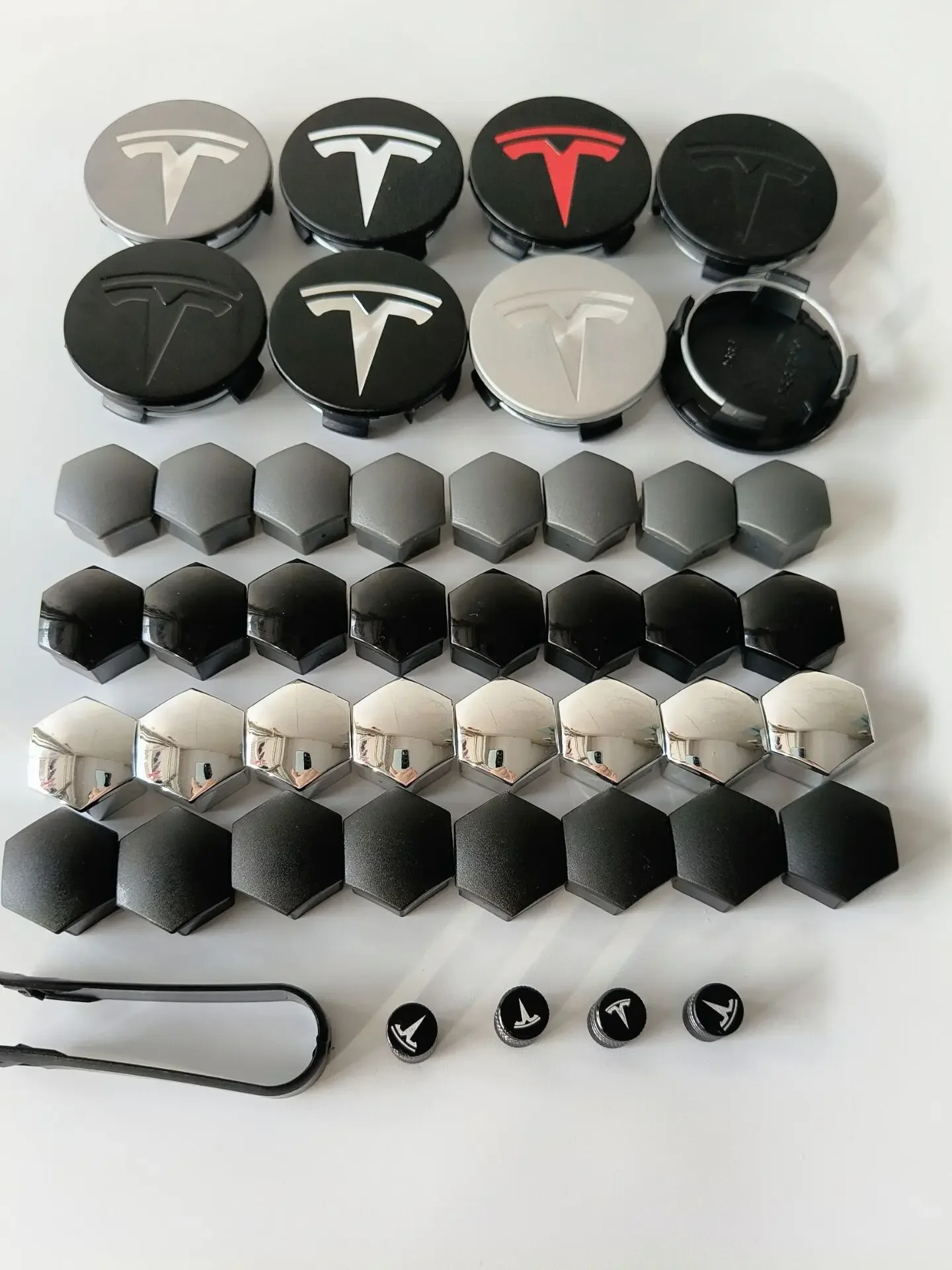 56/57MM 4PCS 29PCS for Tesla Model Y Model 3 S/X Dust-proof Cover Wheel Car Wheel Hubcap Center andTire Cap Screw Accessories