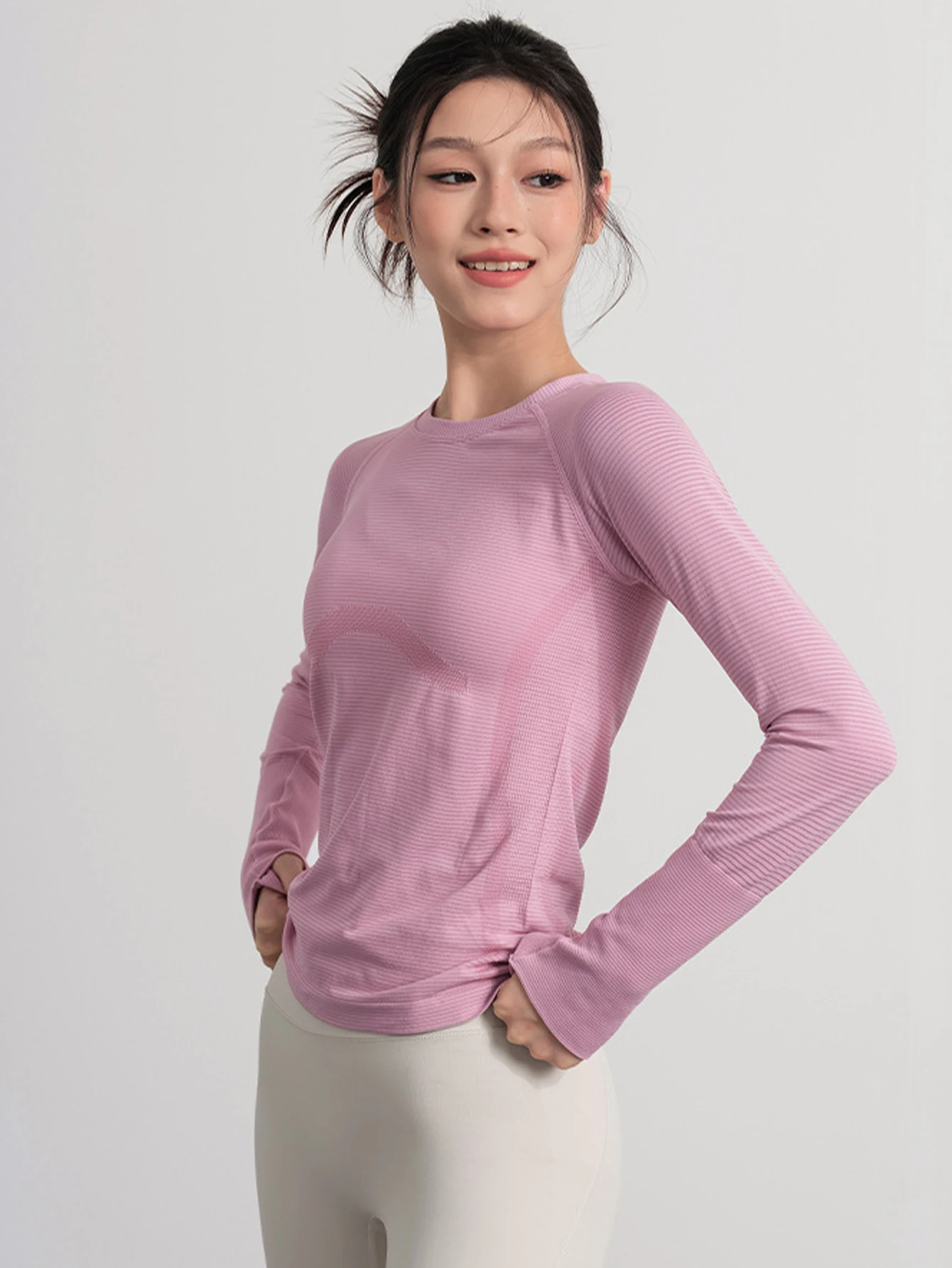 Damen Yoga-Trainingsoberteil für Herbst & Winter, Hochelastisch Figurbetont mit Rundhalsausschnitt, Schnelltrocknend Langarm Sport-Fitness-Shirt – Detail 6