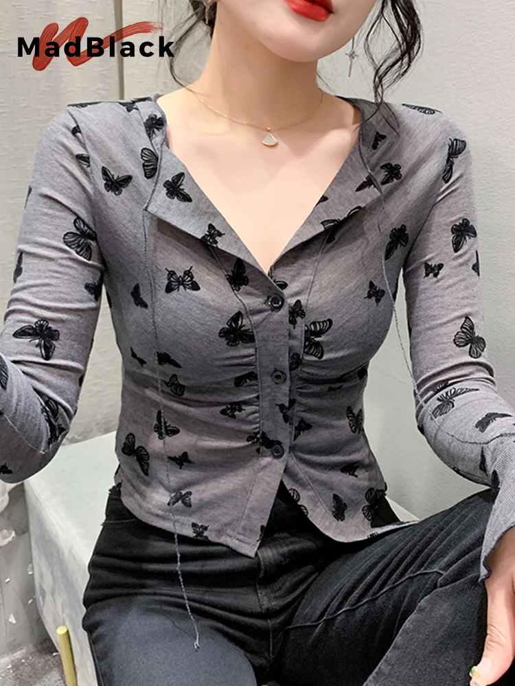 

MadBlack Spring 2023 New European Clothes T-Shirt Sexy Butterfly Print V-Neck Women Slim Tops Long Sleeve Tees Fall T33618X