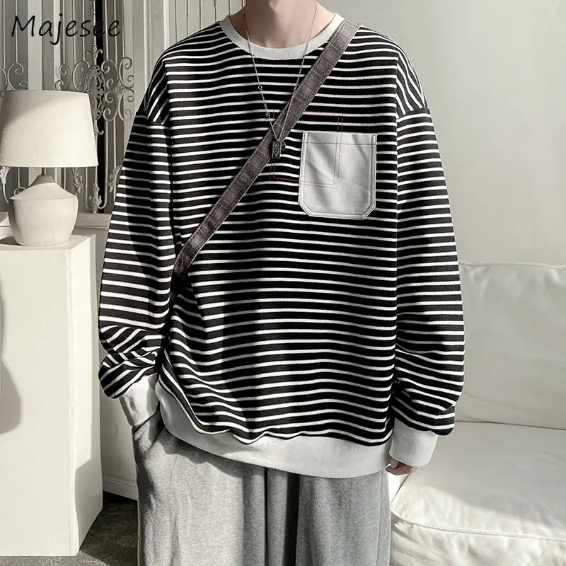 

Autumn Striped Sweatshirts Men Designer Handsome Students Japanese Streetwear Basic All-match O-neck Clothing Casual New Arrival