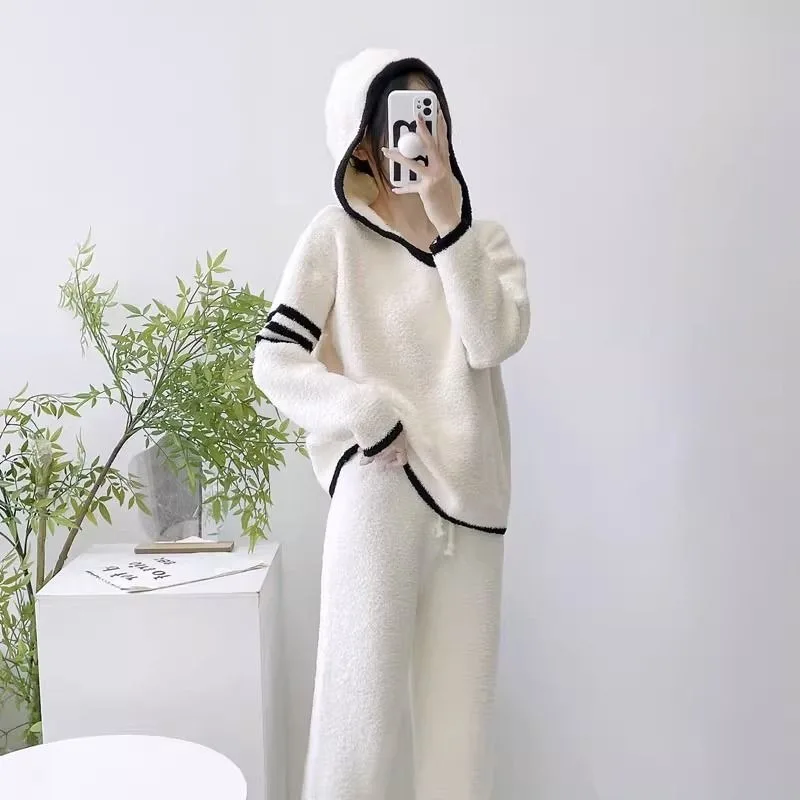 Coral fleece Hooded pajamas Autumn and winter Women's Add fleece to thicken for warmth Can be worn outside squishy loungewear