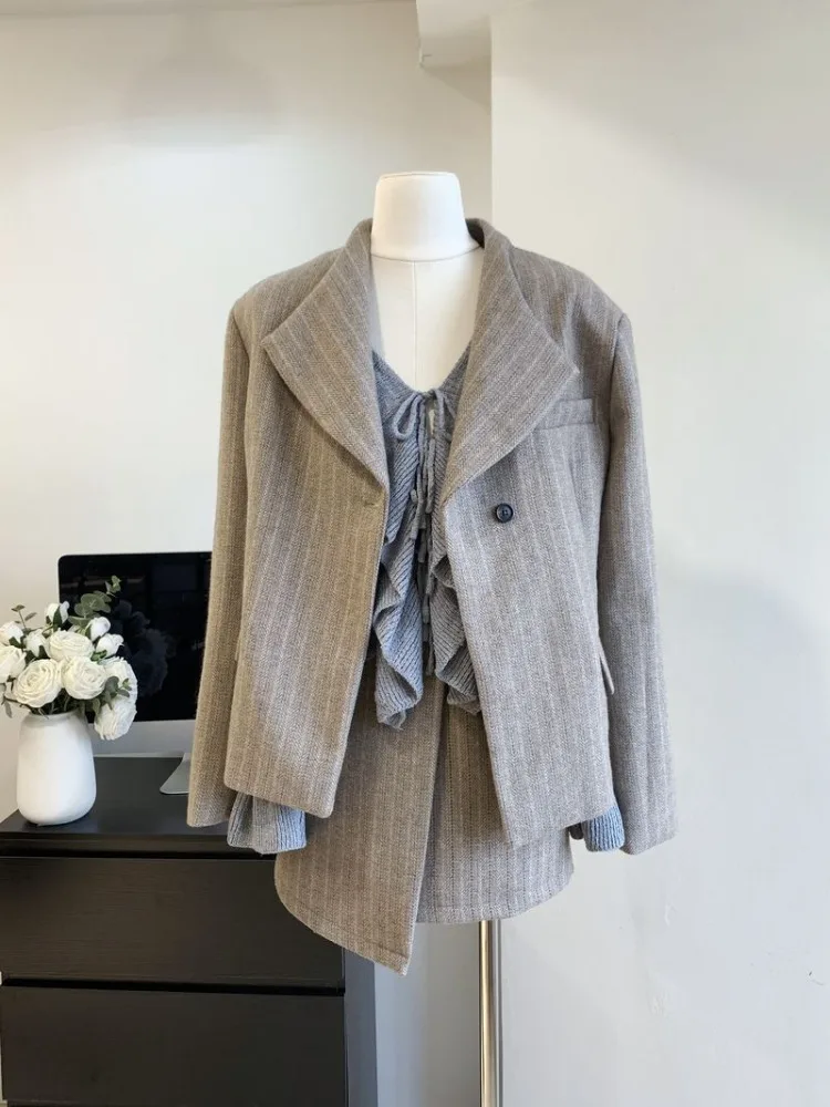 

UNXX Autumn New Fashion Women's Notched Collar Spliced Diagonal Buckle Striped Blazer Loose High Waist Grey Skirt Two Piece Set