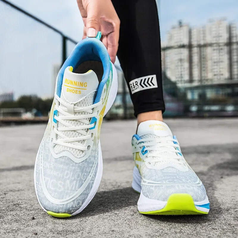 2024 NEW High Quality Lightweight Sneakers Men Outdoor Breathable Gym Shoes Man Women Comfortable Lace running shoes 2