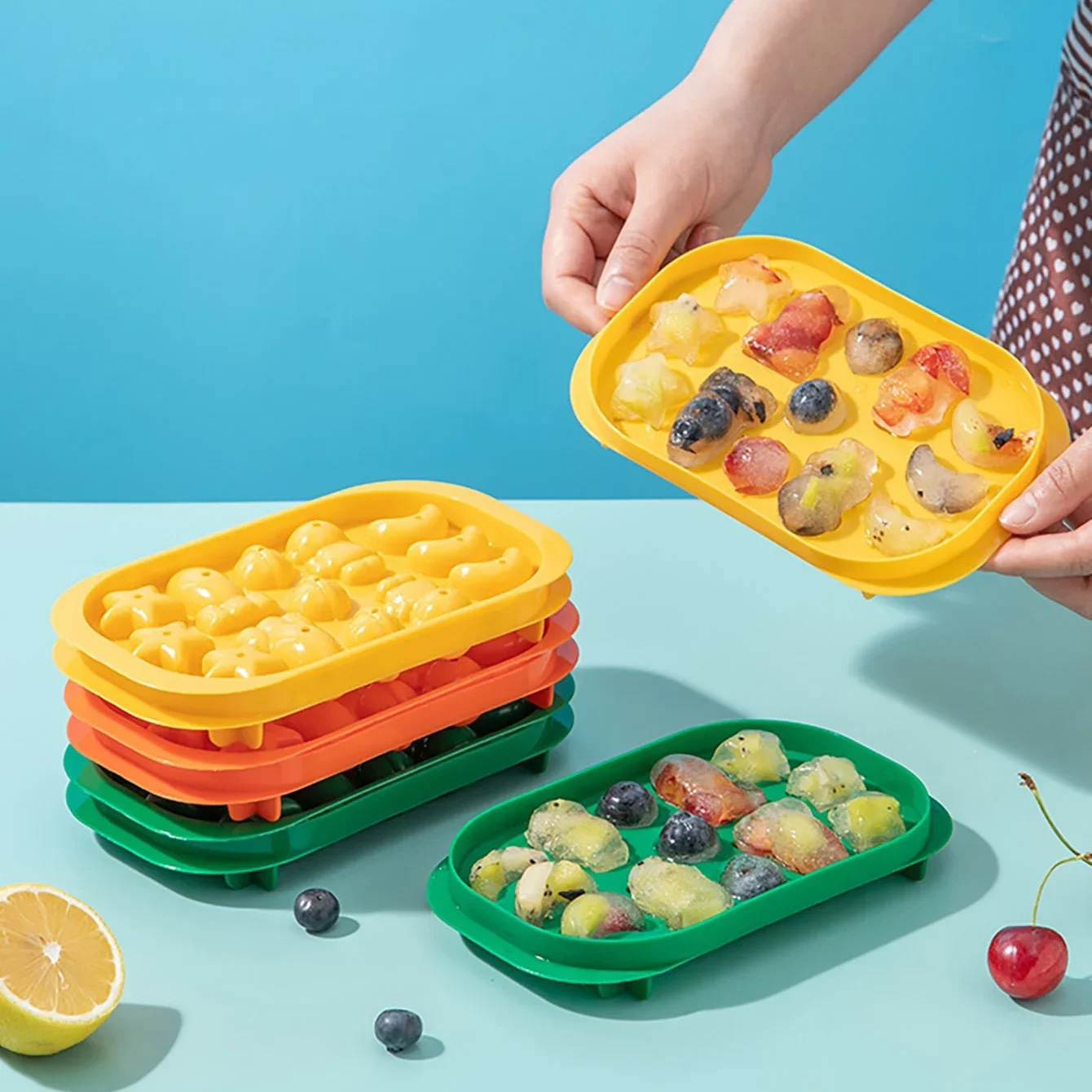 1pc/2pcs - Ice Cube Mold With Lid, Ice Making Tool, Ice Storage Ice Box,Cartoon Style Design Ice Cube Maker,Kitchen Tools