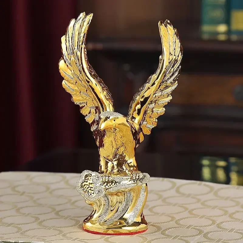 

22CM Ceramic eagle Crafts Ceramic Creative Room Decoration Handicraft Gold Animal Porcelain Figurines Decorations