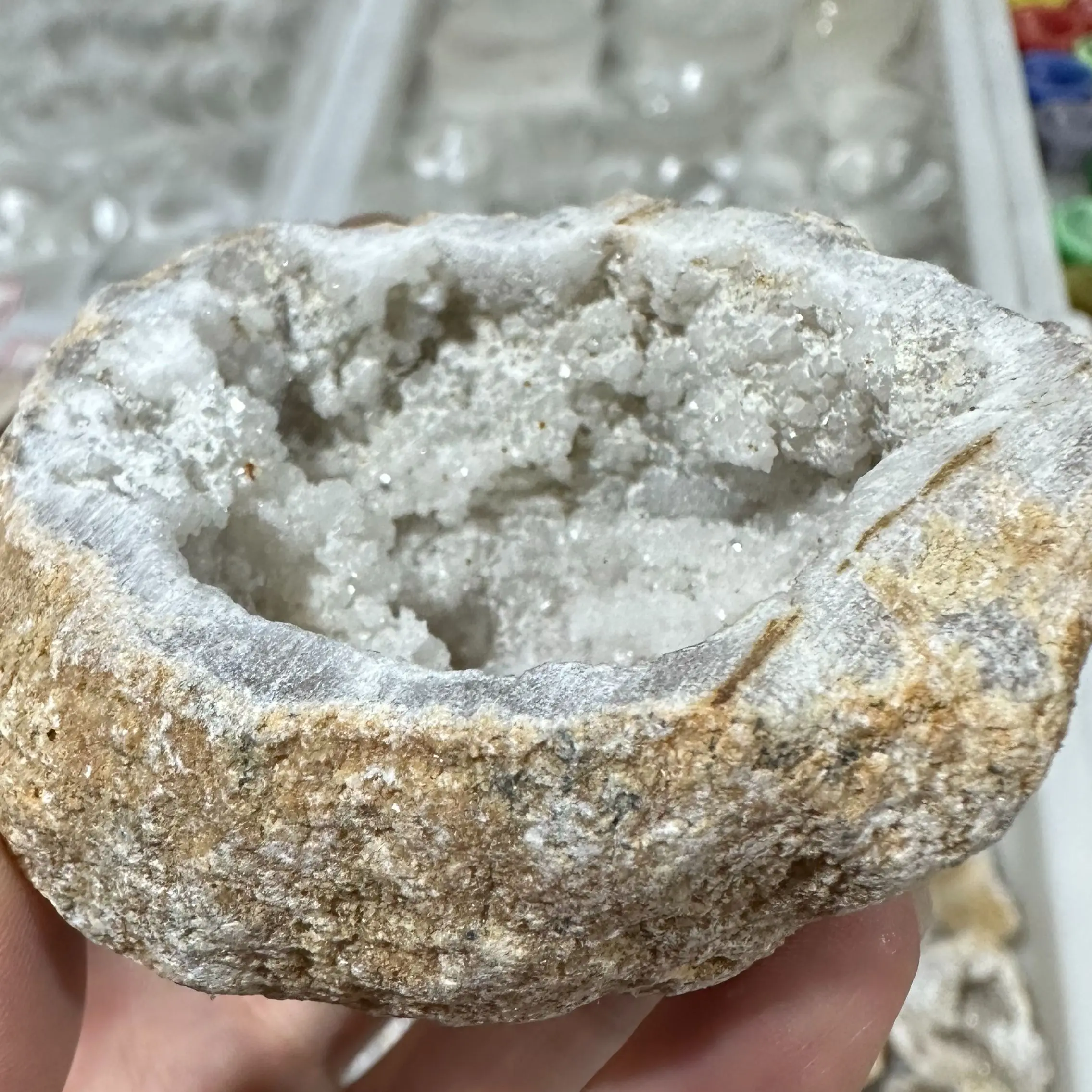

Natural Crystal Agate Cave Mineral Energy Healing Crystal Home Decor