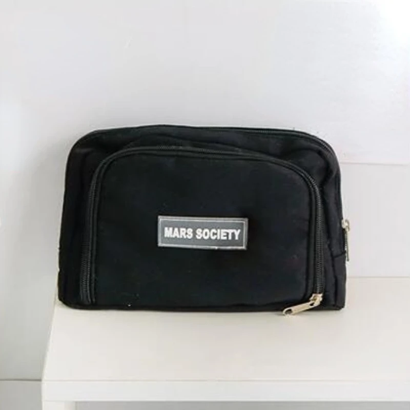 Рисунок 6 - Вместительная сумка для карандашей в эстетике