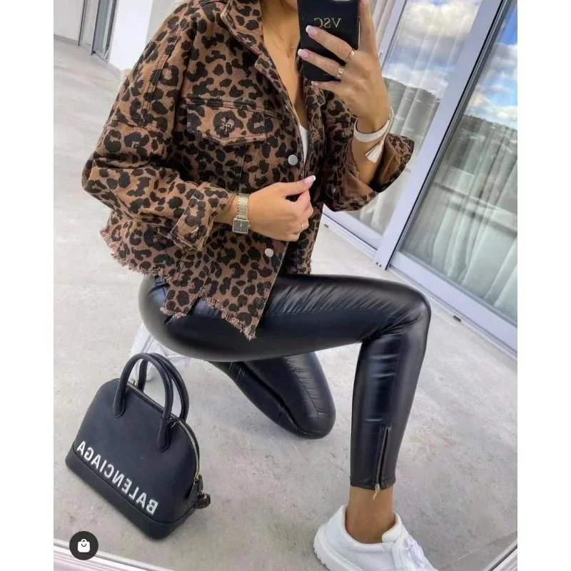 Fashionable and Trendy 2023 Spring Leopard Denim Coat for Women New European and American Style 3