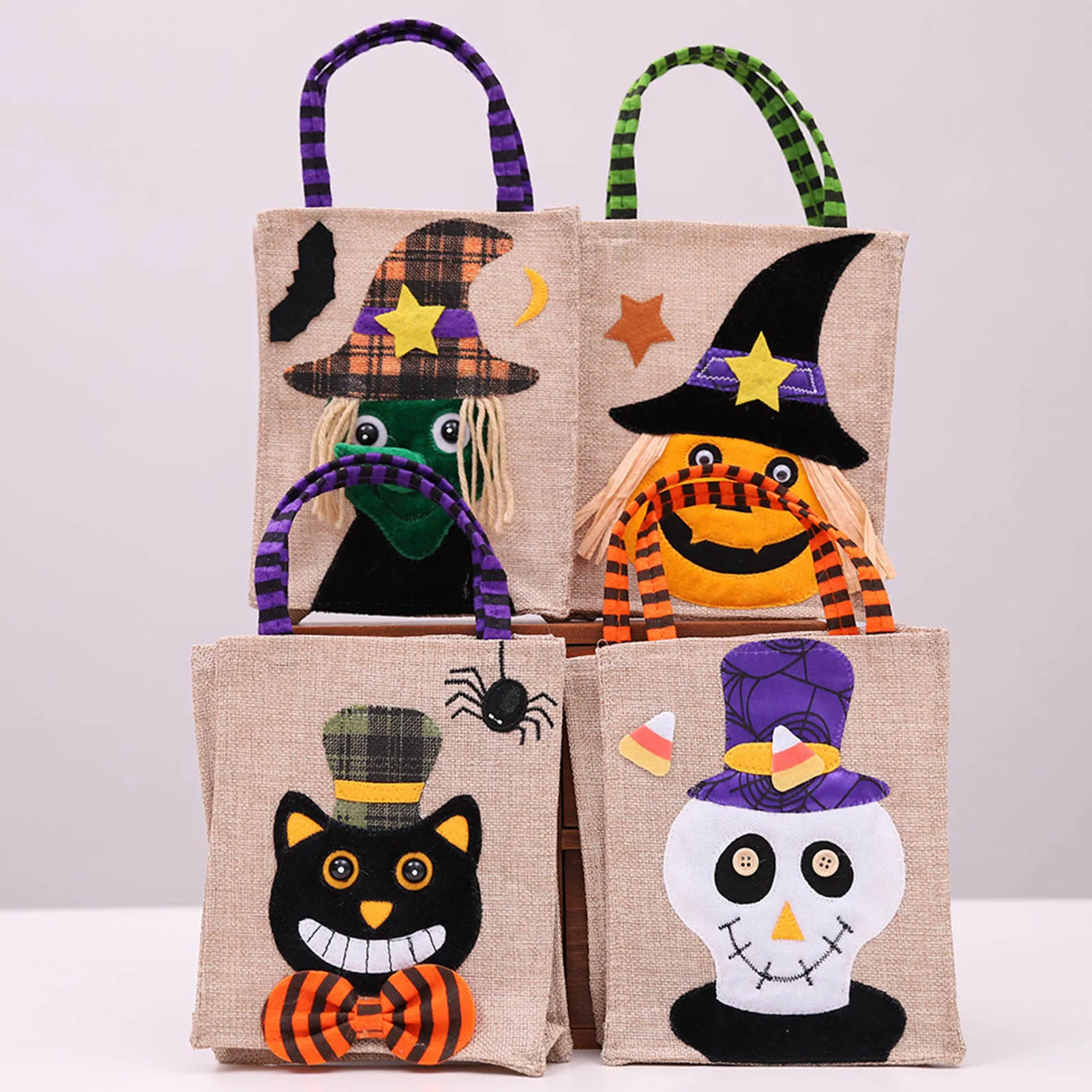 

Halloween Non-Woven Bags Trick or Treat Tote Gift Bags Ghost Festival Party Favor Bags Candy Bags for Halloween Supplies