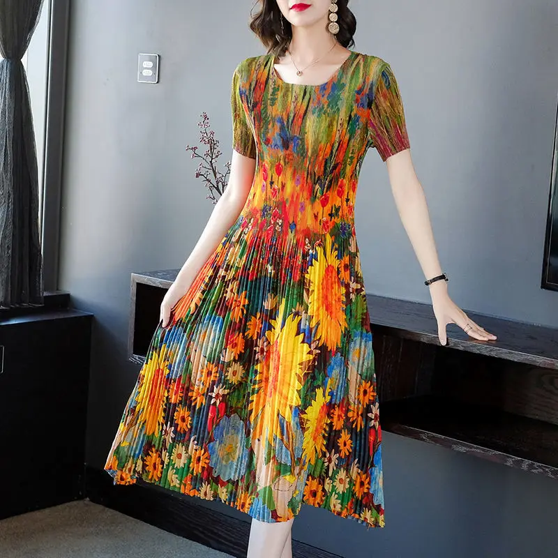 

Pleated Dress Female 2023 Summer New Mid length Women Printed Dress Slim O Neck Short Sleeve Fashionable Dress Female Tops