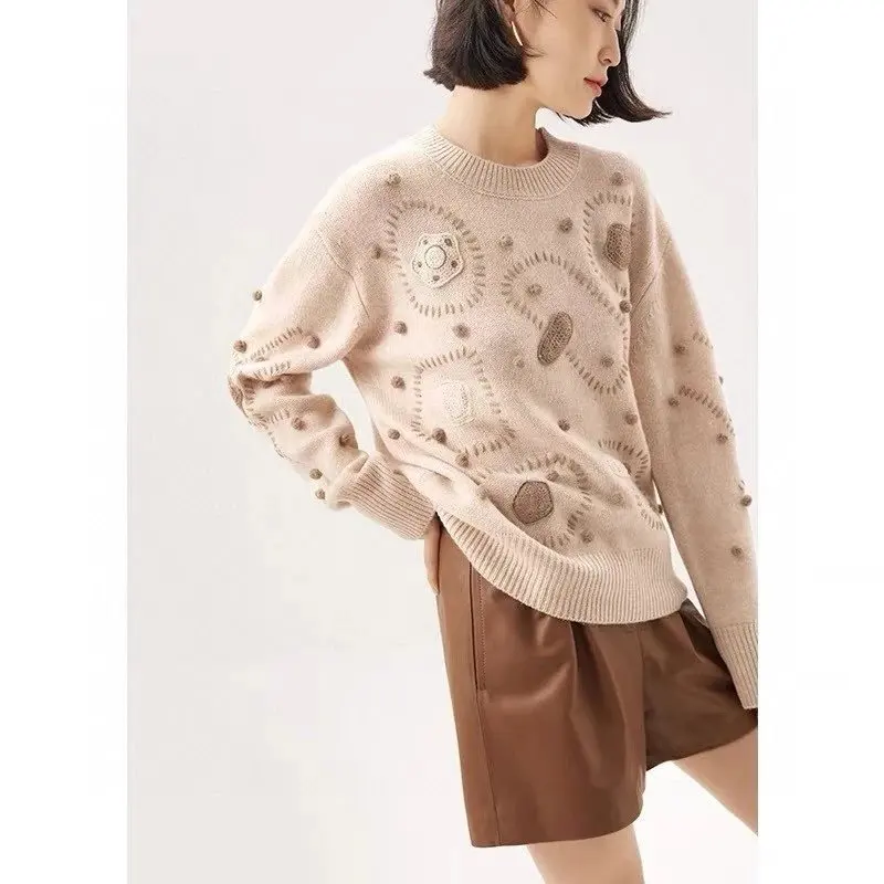 

Women's100% Wool Embroidered Sweater for Autumn and Winter New Heavy Industry 3D Flower Ball Age Reducing Pullover Sweater