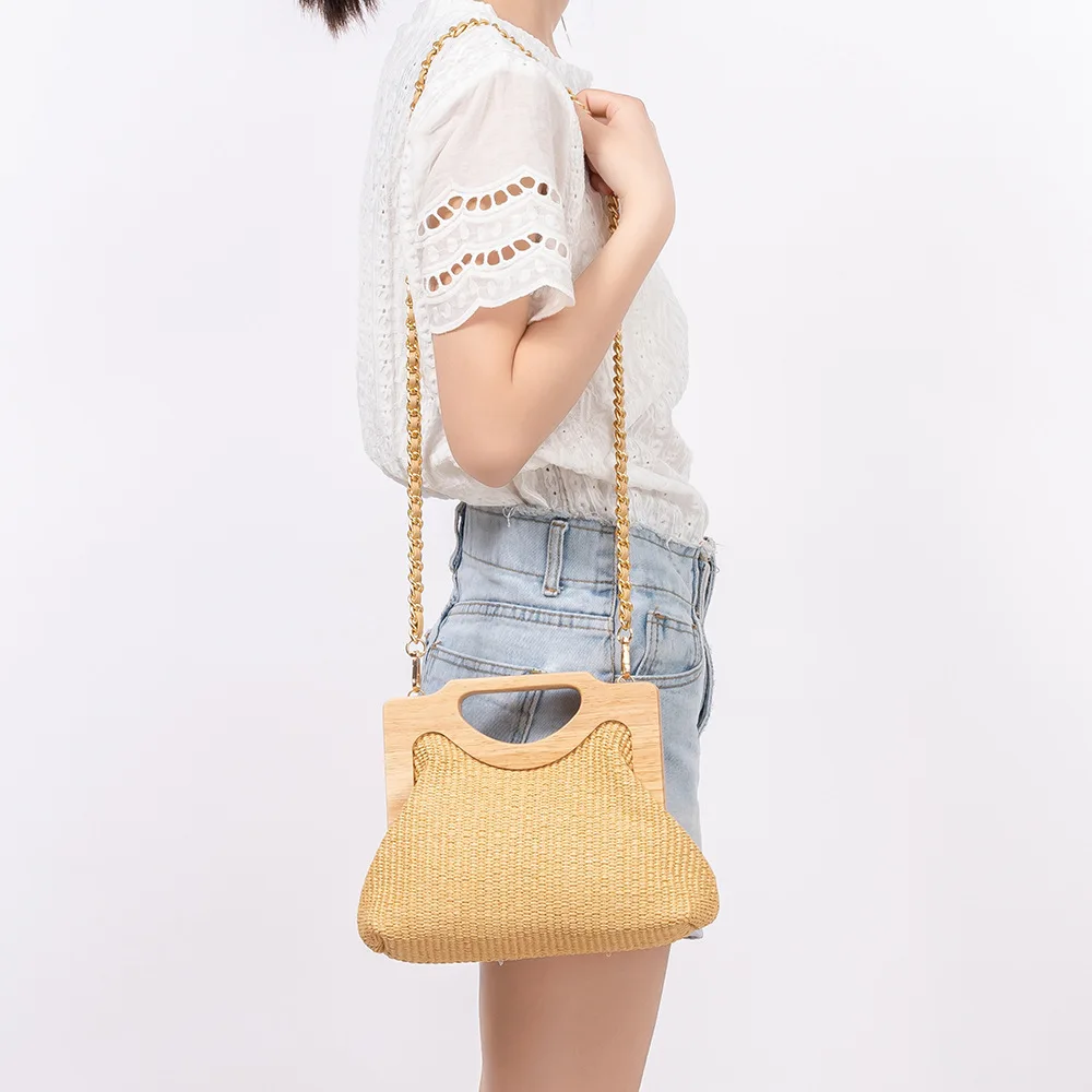 Fashion Wooden Handle Women Handbags Clip Shell Straw Shoulder Bags Chains Crossbody Bag Handmade Summer Beach Clutch Purse 2024
