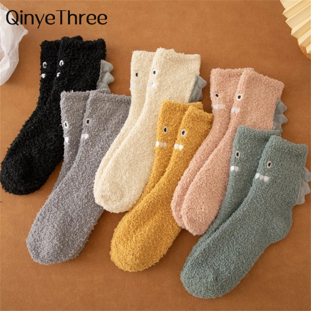 Neue Lustige 3D Kleine Dinosaurier Nette Monster Korallen Samt Socken Weihnachten Geschenk Warme Winter Thicking Boden Bett Schlafen Sokken Dropship
