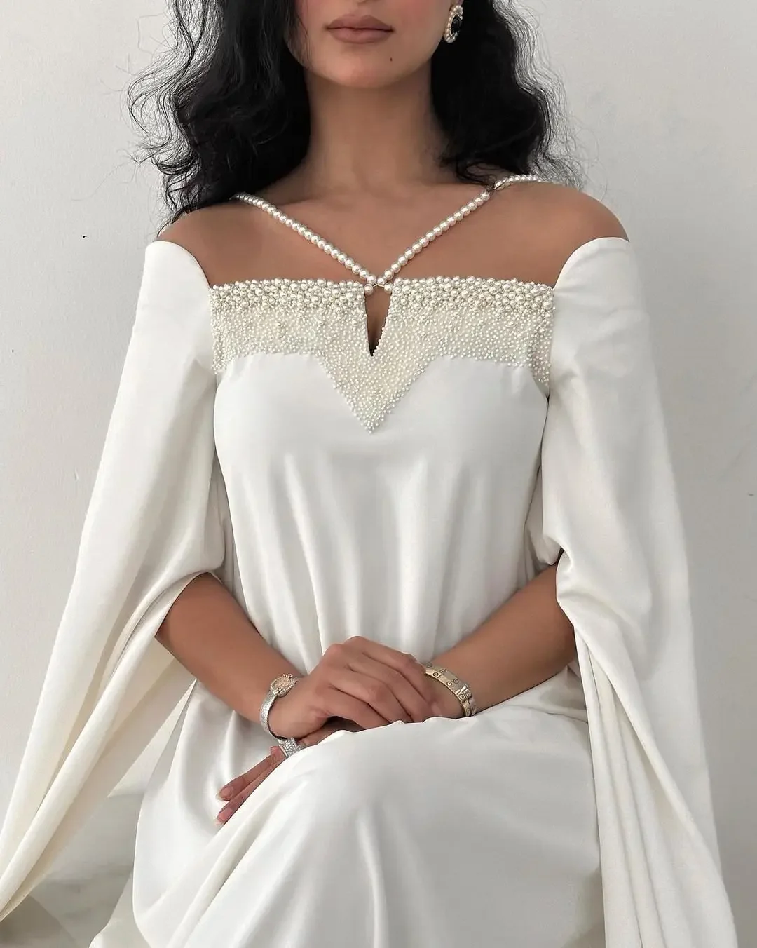 

Elegant Evening Gowns White Pearl Beads Prom Dresses Off-The-Shoulder Chiffon Saudi Arabia Formal Occasion Party Dresses