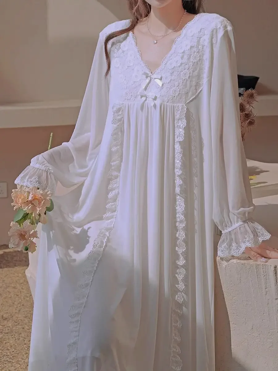Petit Croissant Nightdress