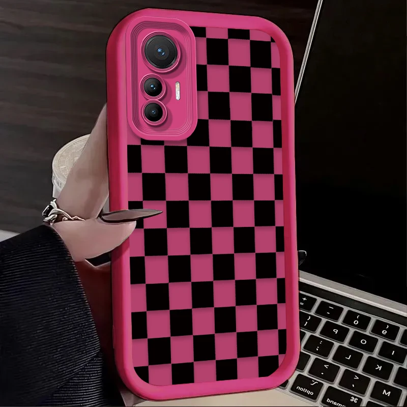 Elegant Black and White Checkered Phone Case