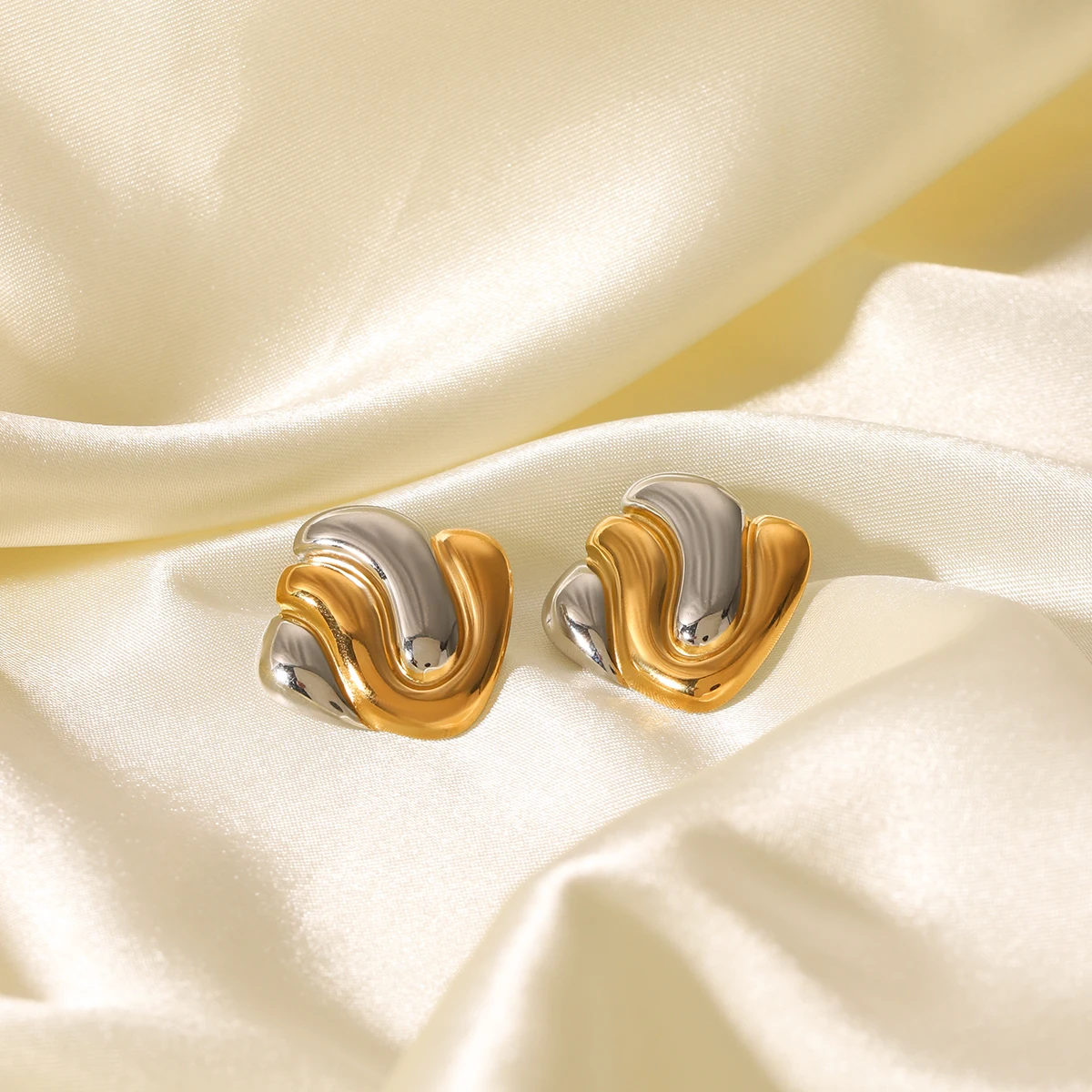 Exquisite Damen-Ohrringe aus Edelstahl in Gold und Silber, gemischte Farben, wasserdicht, hypoallergen, Retro-Ohrring-Zubehör – Detail 5