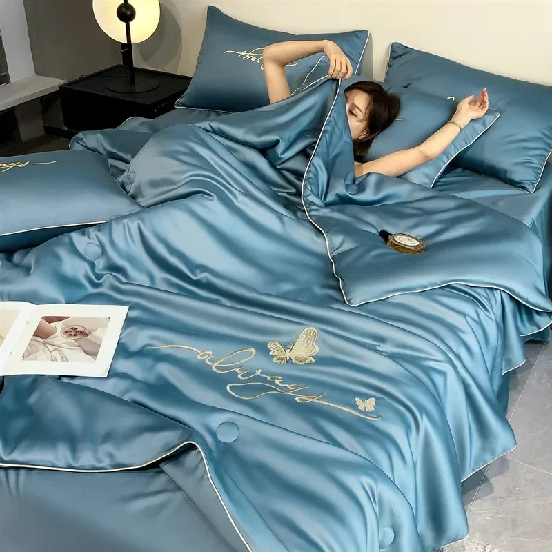 Summer Quilt Cooling Comforter Soft Slippery Bedding Cold Thin Wadding Blanket Gift for Children Boyfriend Couple