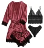 Ensemble pyjama en satin 4 pièces avec robe – Haut de pyjama à bretelles et short avec bordure en dentelle, le pyjama élégant incontournable pour femme