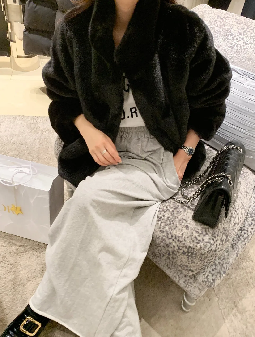 Thick Warm Winter Faux Fur Coat Korean Fashion Women Design Long Sleeves Turtle Neck New Arrivals Luxury Lady Coats