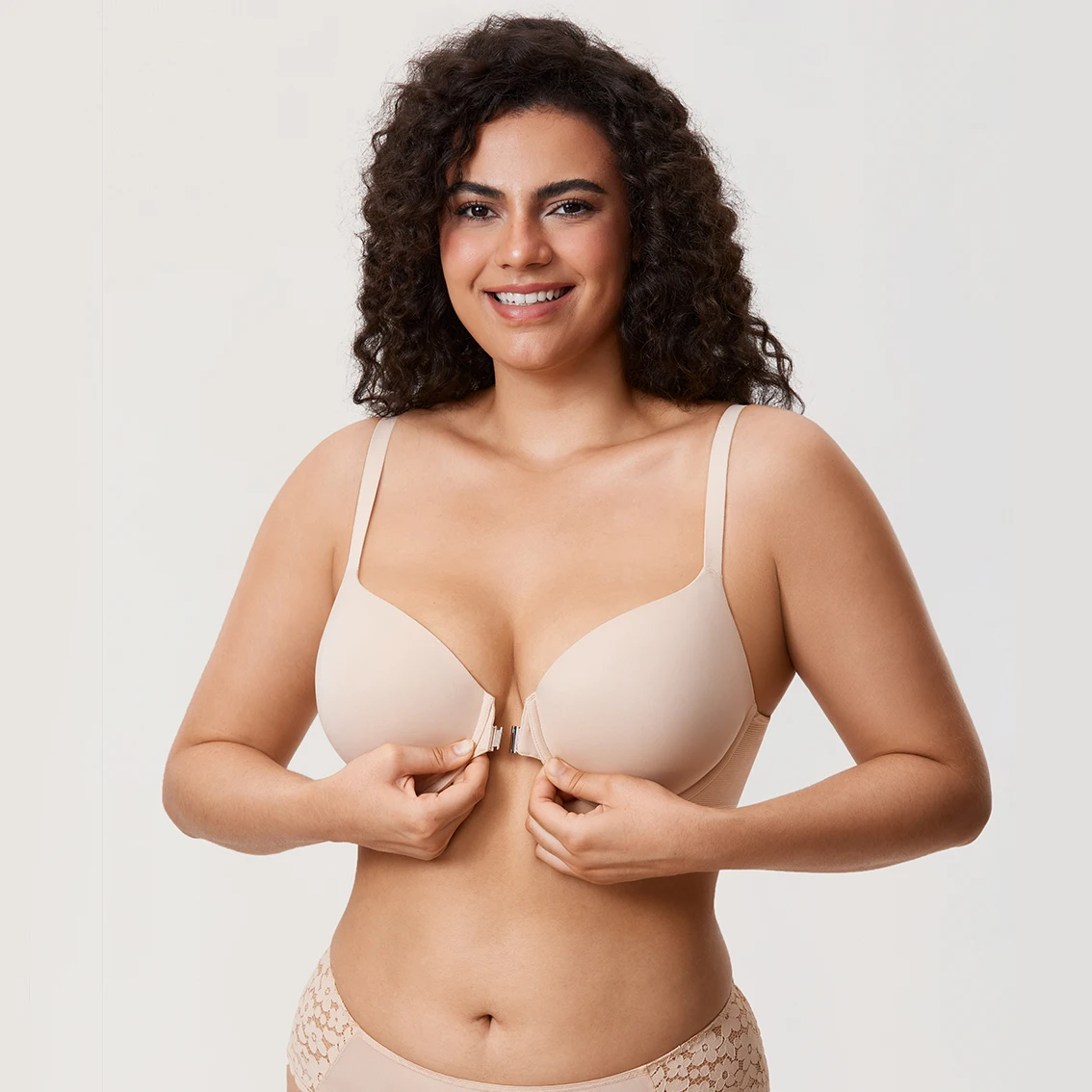 Women's Seamless Front Closure Plus Size Full Coverage T Shirt Bra