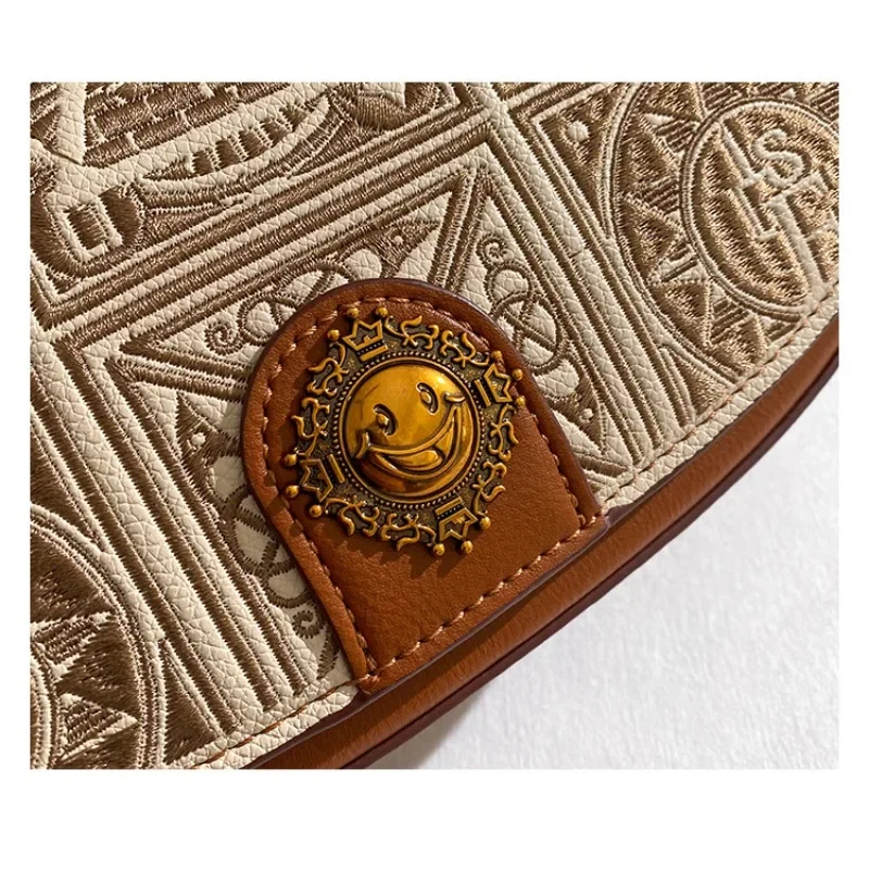Nischen-High-End-Satteltasche im amerikanischen Vintage-Stil 2023, Umhängetasche mit Kettenstickerei für Damen, Designer-Taschen, Handtasche_voghion.com