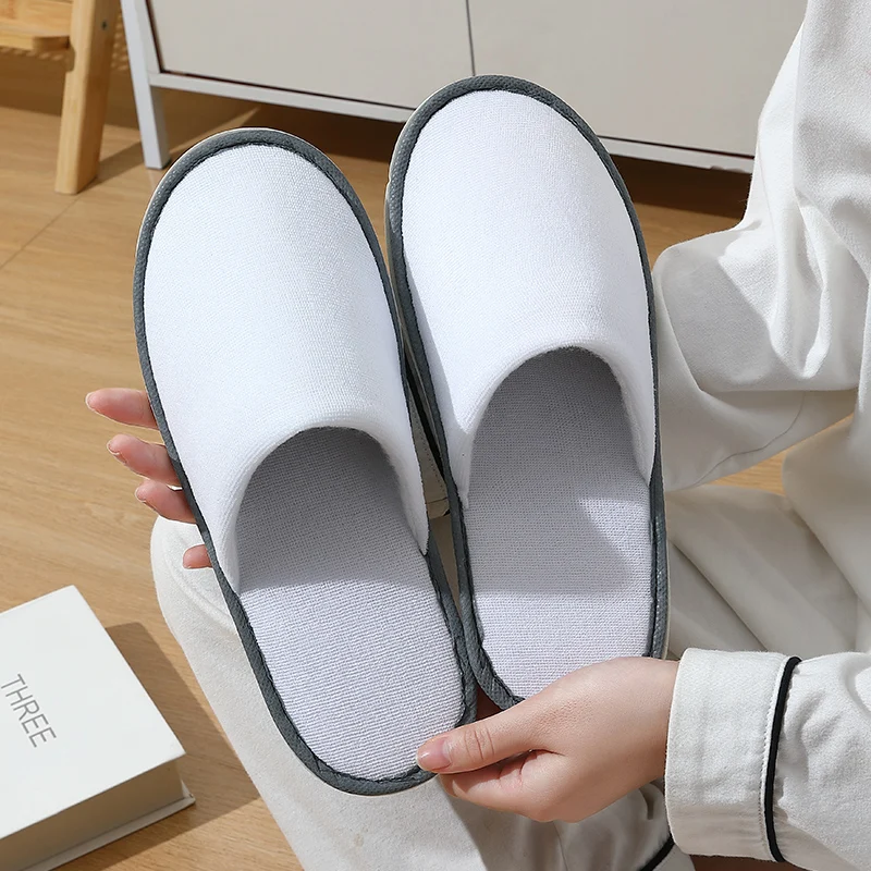 1Pair Portable Travel Foldable Disposable Slippers Men Women Solid Color Flat Sole Home Slippers Man Hotel Beach Slides Shoes soft slippers men shoes