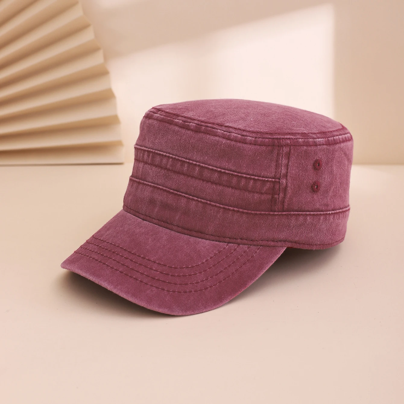 Koreanische Baseballkappe im einfarbigen, gewaschenen und gealterten Stil mit glatter Oberseite, lässige und vielseitige Sonnenschutz-Baseballkappe im Workwear-Stil. – Detail 5