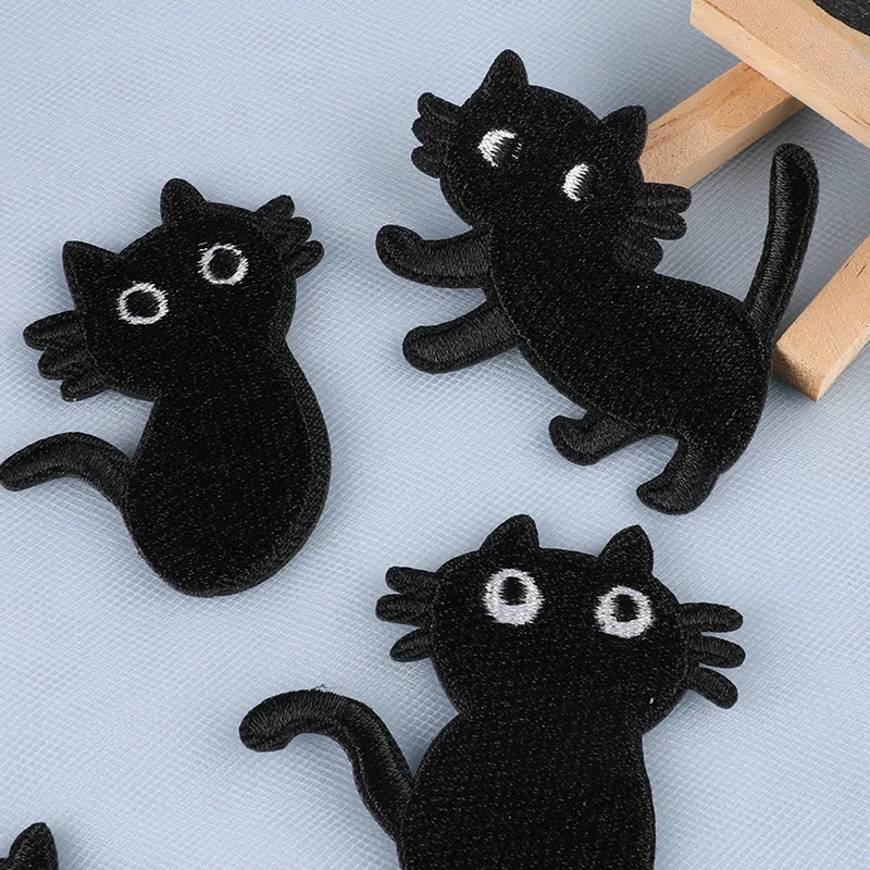 Cartoon Black Cat Badge Patches for Clothing Accessories Decorative Patch Stickers DIY Embroidered Applications for Sewing animal patches