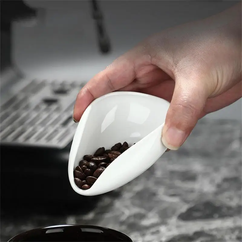 

Coffee Beans Dose Trays Pure White Ceramic Tea Set Scoops Special Shape Design Trays For Espresso Coffee Barista Accessories