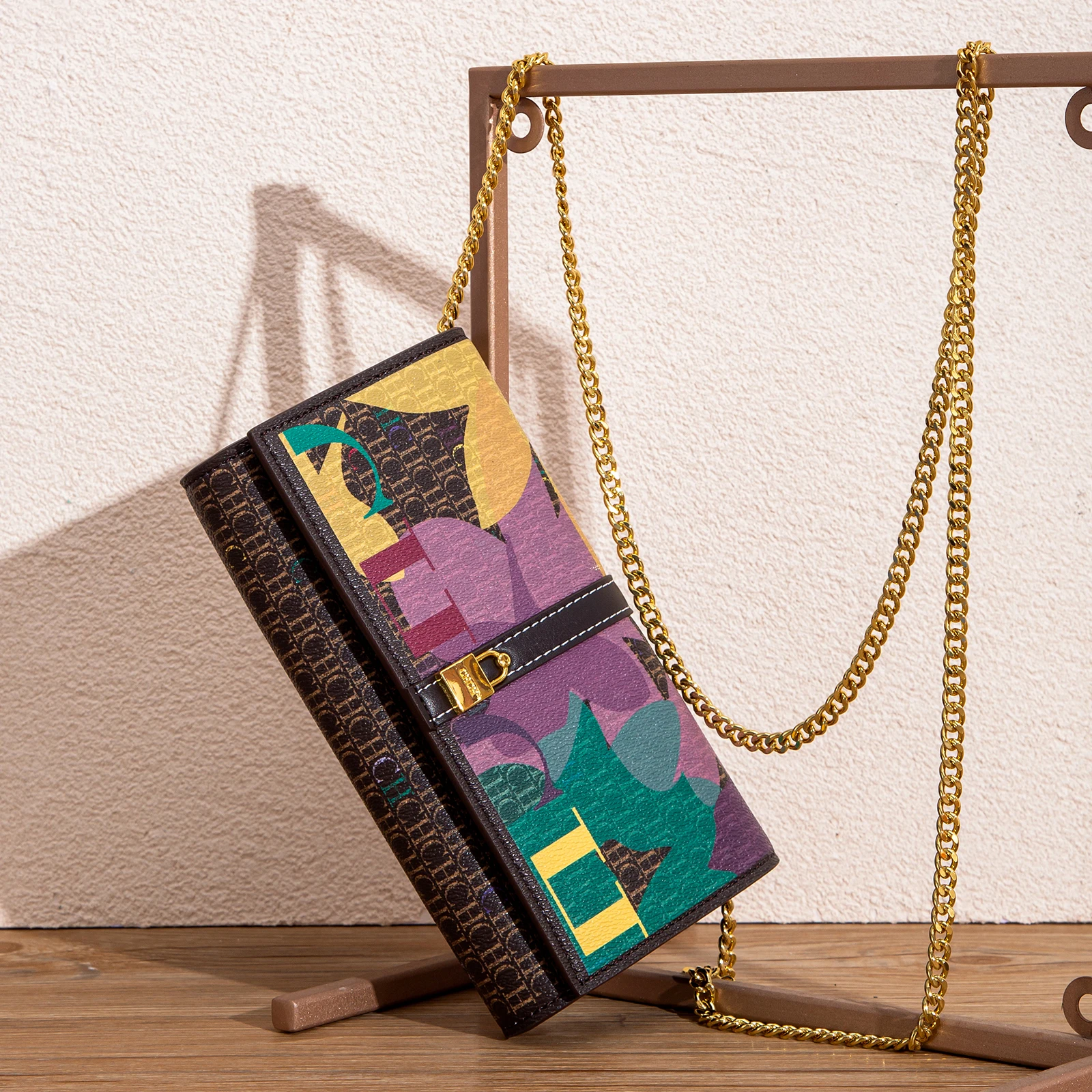 حقيبة CHCH الصيفية الجديدة: حقيبة كروسبودي صغيرة ب...