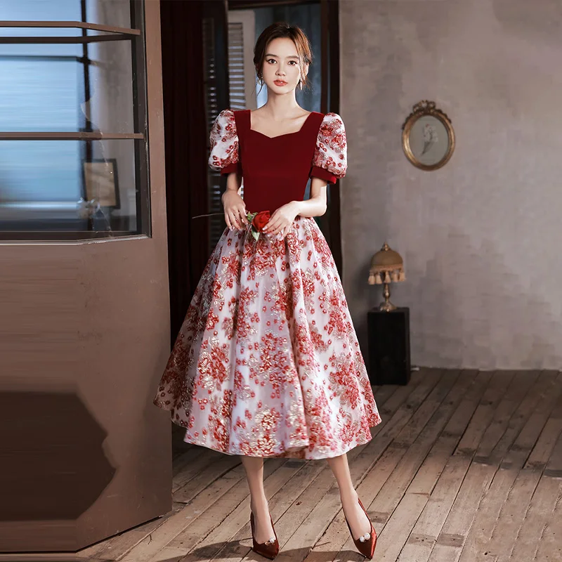 

New Arrival Short Sleeves Burgundy V-Neck Appliques Tea-Length A-Line Lace Up Satin Sequins Formal Dress Dress Woman Party A2826