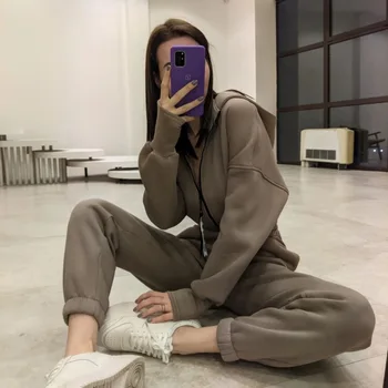 Seamless Yoga Set Gym Fitness Clothing Women Yoga Suit Sportswear Female Workout Leggings Top Sport Clothes Training Suit 2