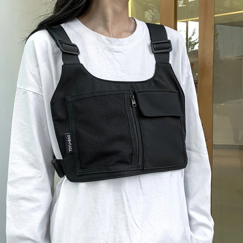 Men's tactical chest bag, adjustable shoulder strap, black, adventure equipment, multifunctional, suitable for different purpose