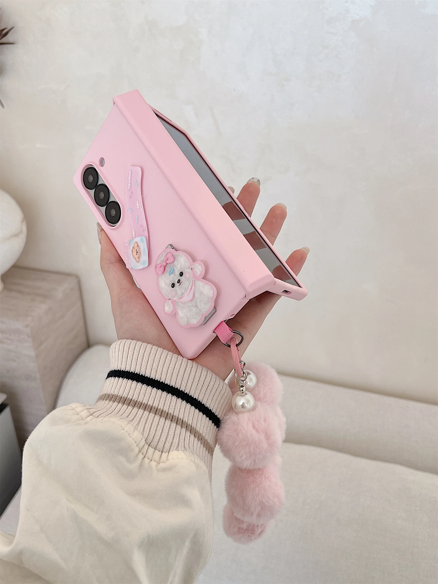 Chic Pink Case with Bow, Puppy Bracket, Hairball, and Pearl Bracelet