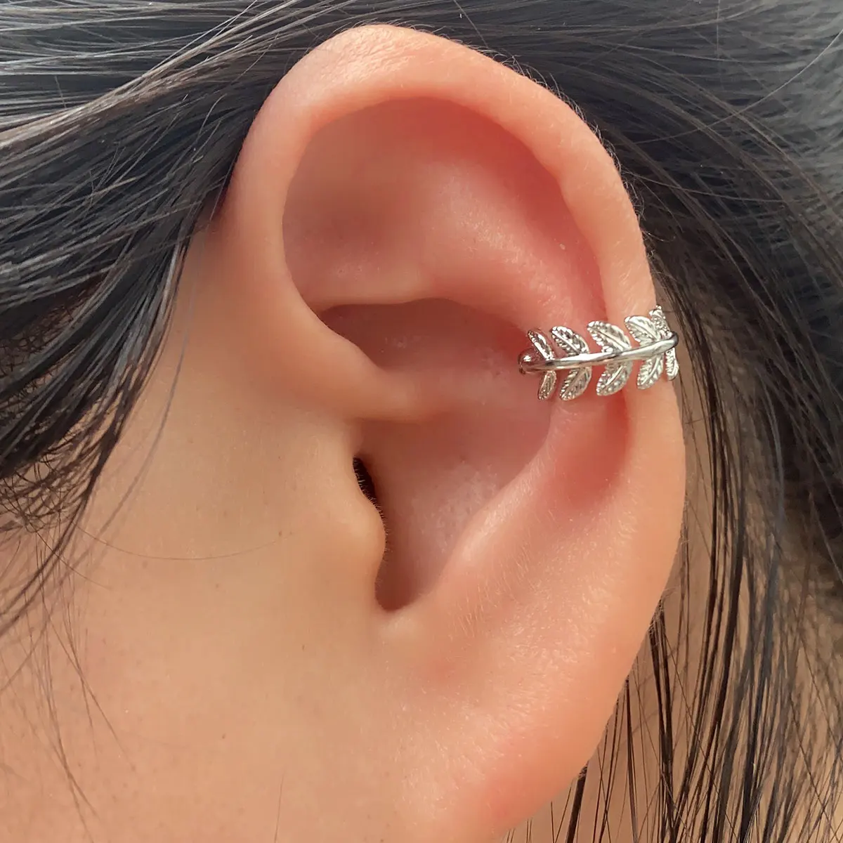 Ear Clip Earrings Clip Earrings Ear Clip Vintage Leaves Ear Cuff Hollow Geometry Non-Piercing Ear Clips Fake Cartilage Clip Earring For Women Men Jewelry Gift