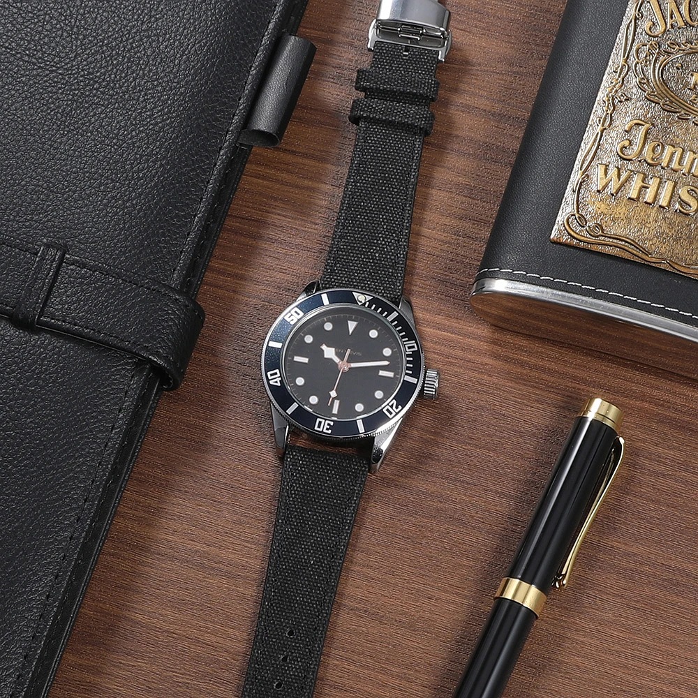 Elegant Canvas & Leather Quick Release Watch Strap - Butterfly Clasp, Tapered Design, 20mm/22mm Wide