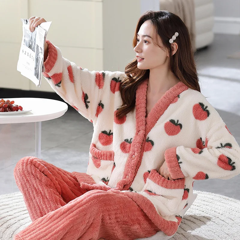 

2 Piece Pajamas Set Winter New Women Peach Coral Velvet Warm Suit V-Neck Button Sweet Loungewear Casual Thick Kawaii Sleepwear