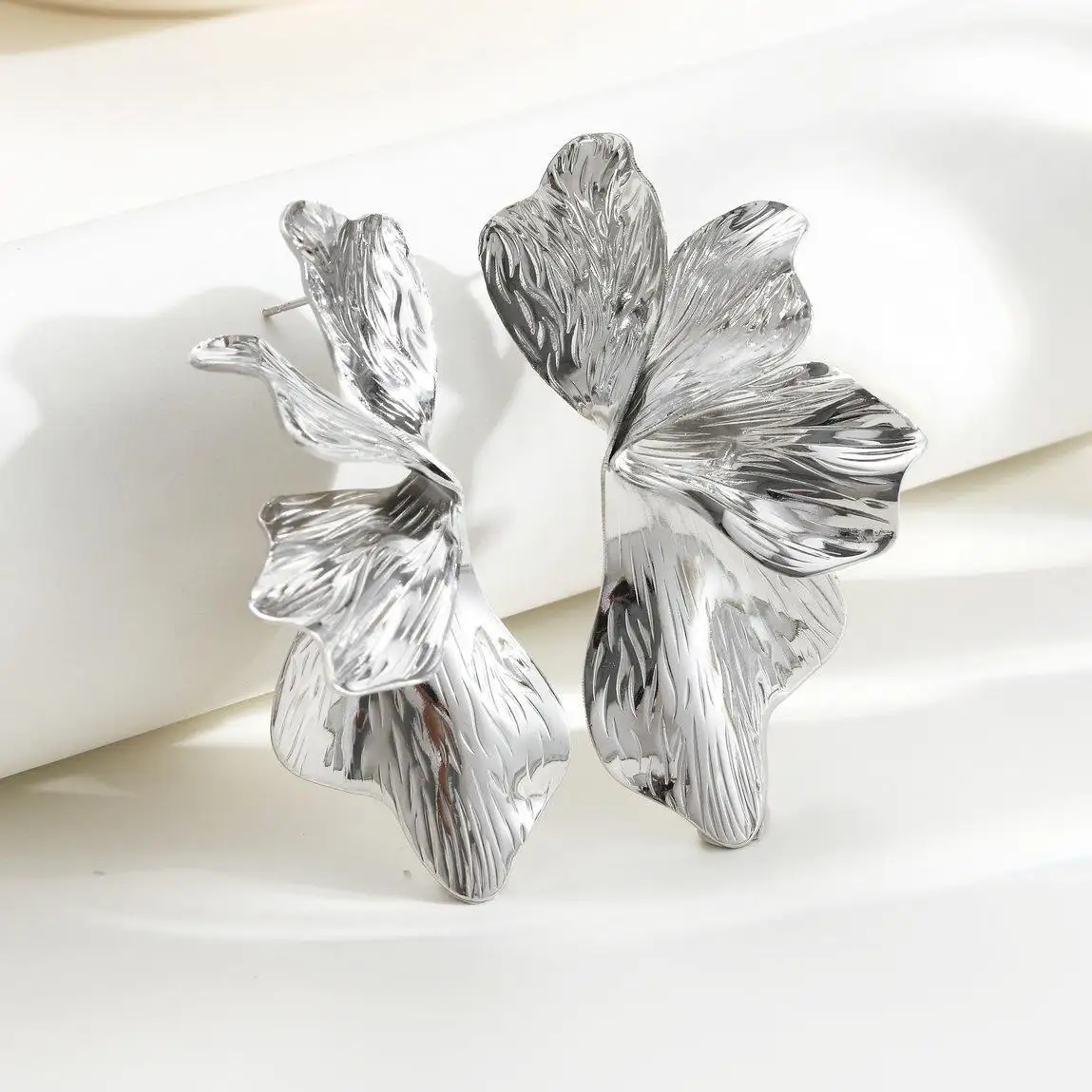 Stainless Steel Golden Double Layered Five Petal Flower Earring for Women Vintage Stripe Flower Dangle Earrings Jewelry Gifts