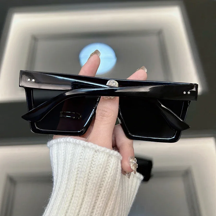 Fashion Square Vintage Sunglasses – Retro Designer Shades for Men & Women, Mirror Lens Outdoor Eyewear