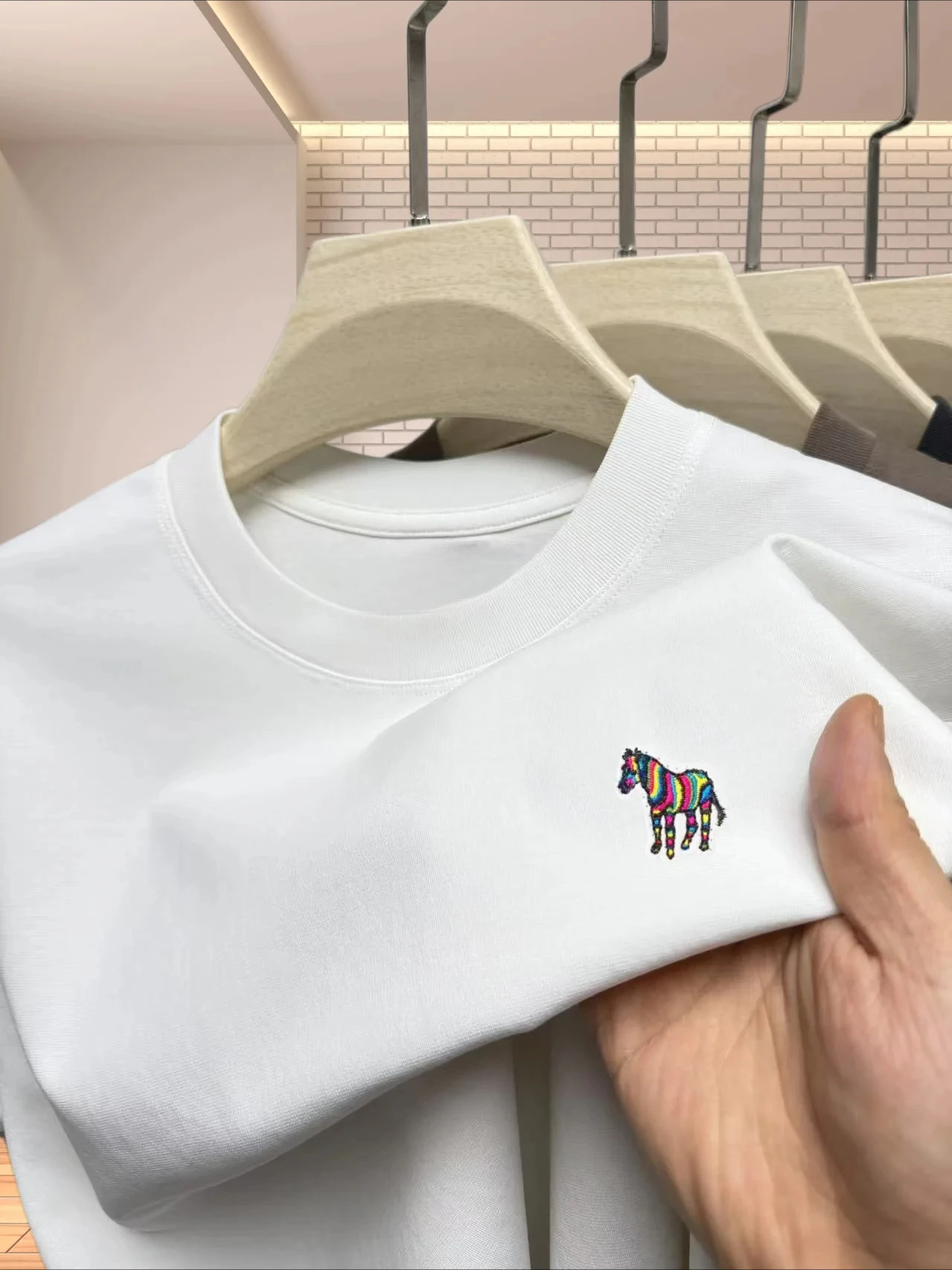 Marken-T-Shirt für Herren und Damen, Sommer-Neuheit, Kurzarm, Modisch, Exquisit Bedruckt, Hochwertig, Kurzärmelig, 2026 High-End